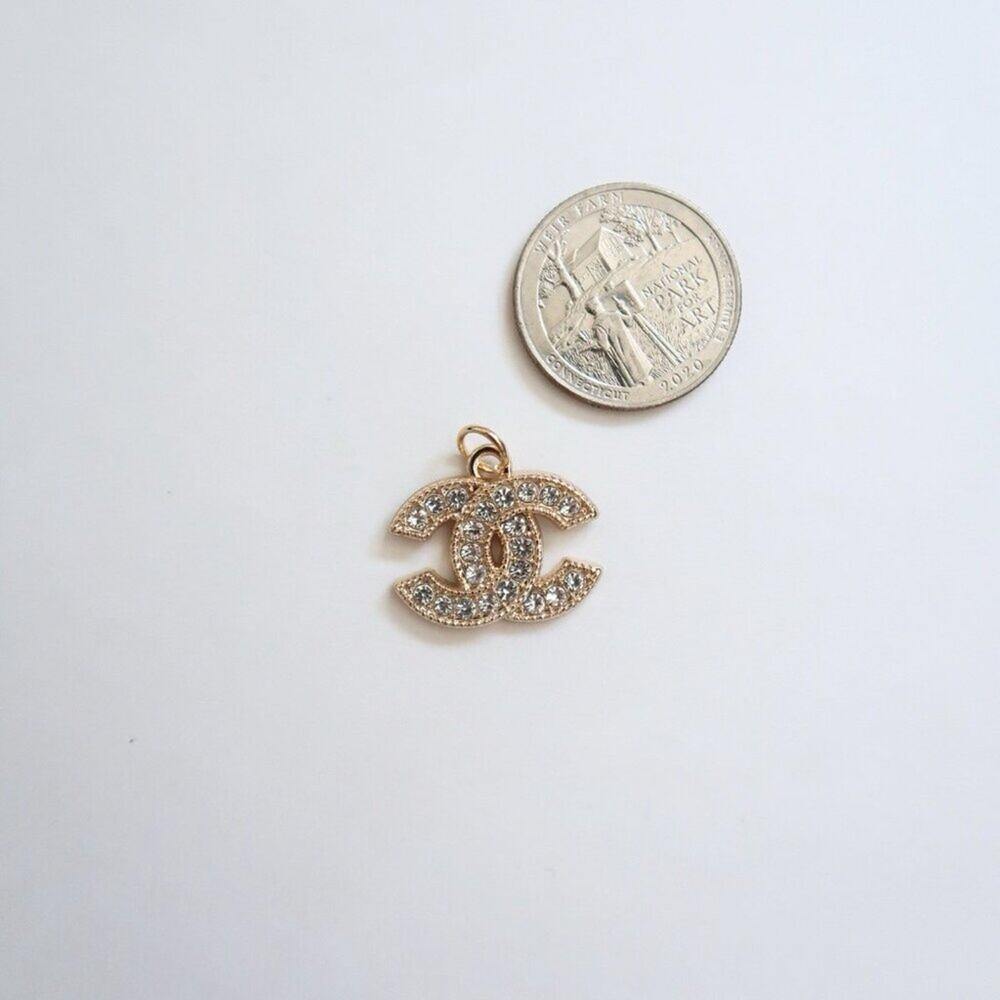 ✨VINTAGE CHANEL CC Crystal Repurposed Necklace - Picture 6 of 6